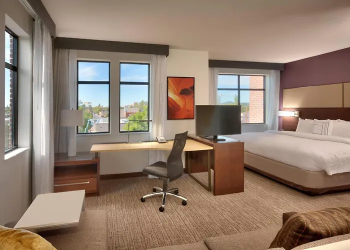 Hotel By Marriott Flagstaff